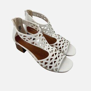 Baretraps Womens White Laser Cut Open-Toe Sandals Zipper Block Heels Size 10